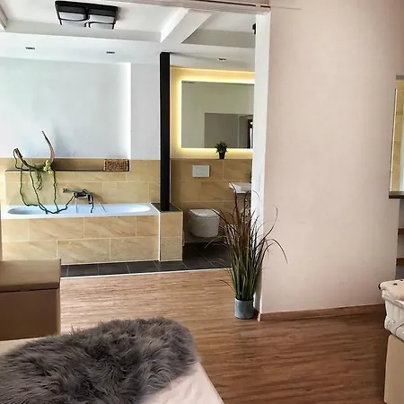 Golden Gapa Large Family 24 * גרמיש-פרטנקירכן