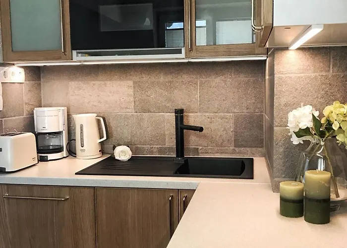 Golden Gapa Large Family 24 *